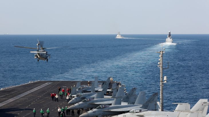 حاملة الطائرات الأمريكية "يو إس إس أبراهام لينكولن"